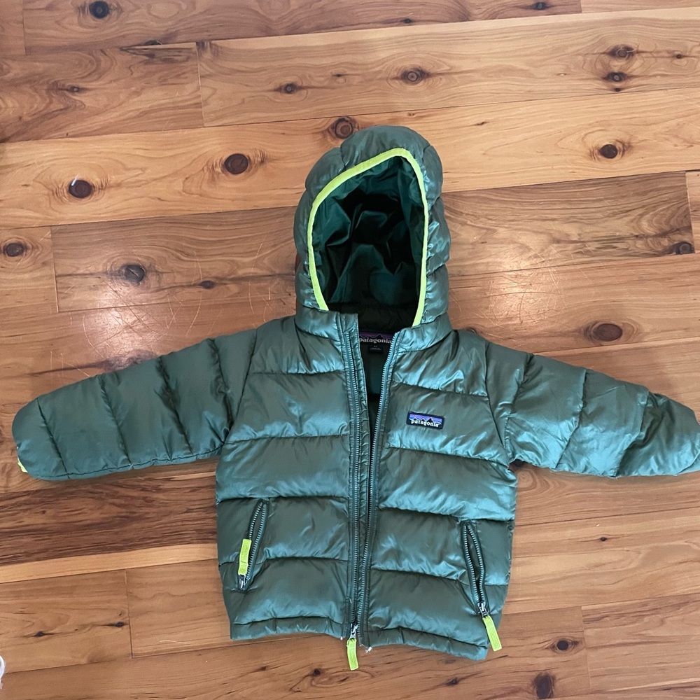 Patagonia Hi-Loft Down Sweater Hoody Coat Jacket Puffer 3T